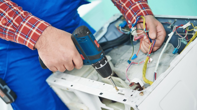 Güngören Dominox Dominox çamaşır makinesi kart tamiri – Su almama arızası orijinal parça ile giderildi. - Teknik servis örneği